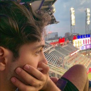 Meet your Posher, Sebastian